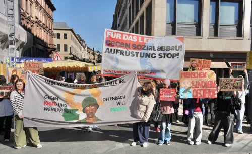 Offenbacher Gruppe auf dem Weg zum Opernplatz1
