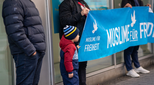 Zoom-In Muslime für Frieden