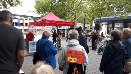 Vergrößern Antikriegstag5